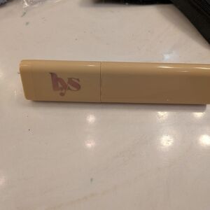 Lys Beauty Foundation